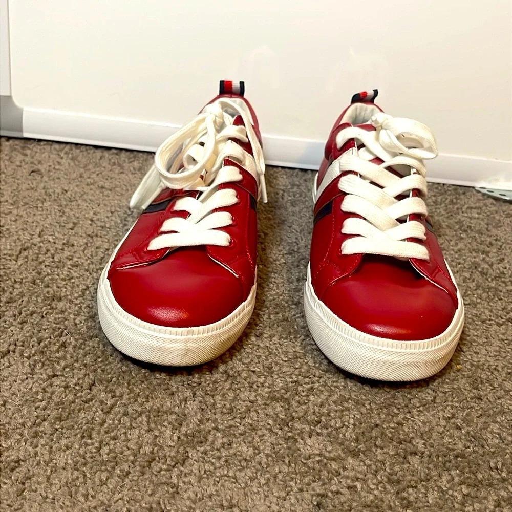 Tommy Hilfiger Women's Red Low Top Lace Up Sneakers Shoes Size 7